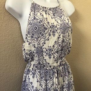 Cute summer romper from forever 21!! BNEW with tag